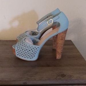 Pretty Powder Blue Heels -Size 9